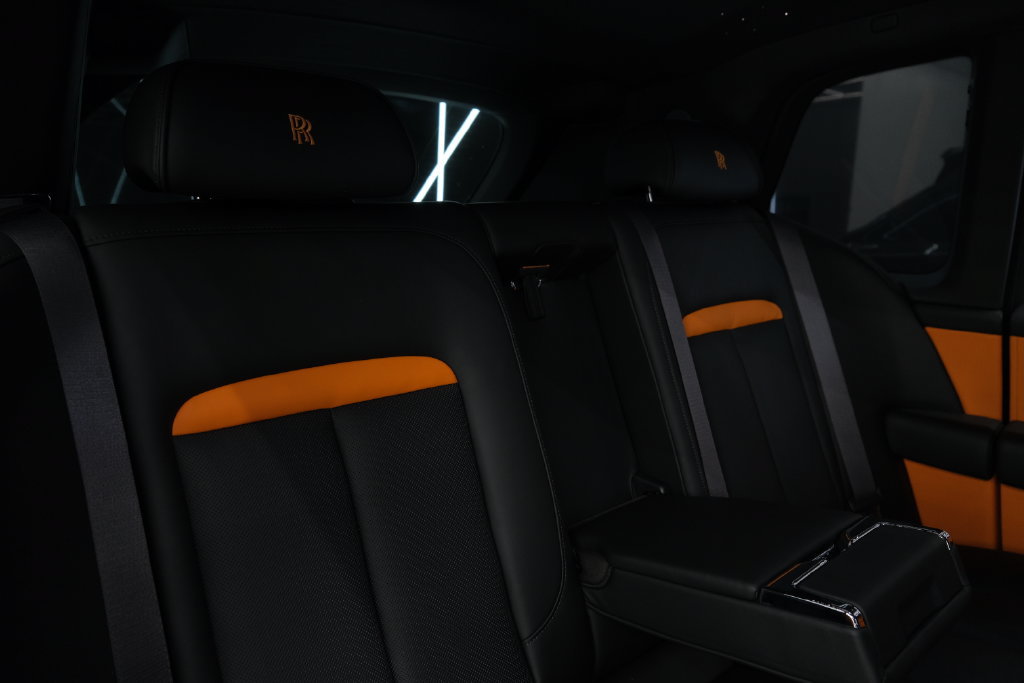 Used 2026 Rolls-Royce Cullinan AWD/4WD image 35