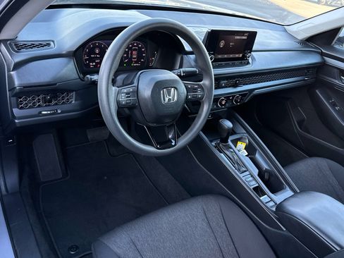 Used 2025 Honda Accord LX image 10