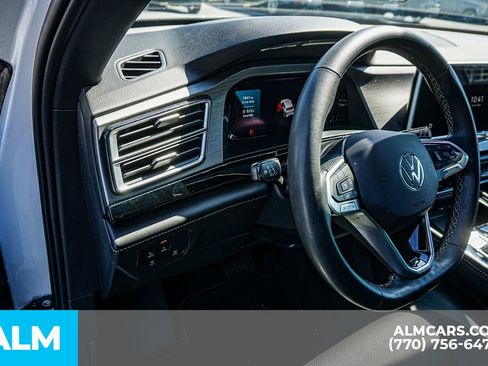 Used 2024 Volkswagen Atlas Cross Sport SE FWD image 41