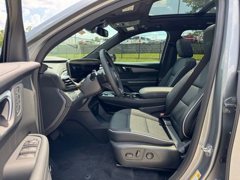 New 2025 Buick Enclave Sport Touring w/ Super Cruise Package image 19