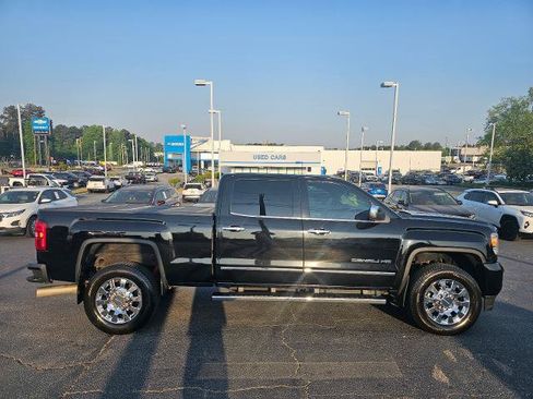 Used 2015 GMC Sierra 2500 Denali w/ Duramax Plus Package AWD/4WD image 39