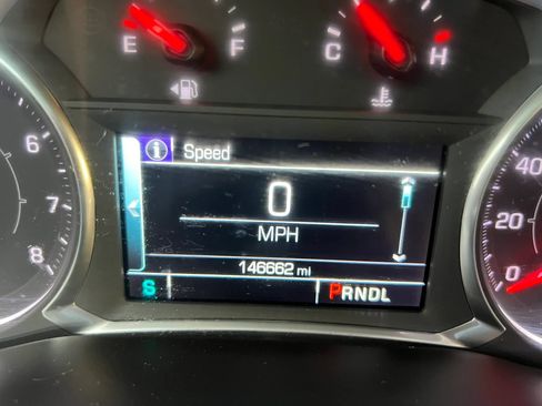 Used 2018 GMC Acadia SLT AWD/4WD image 16