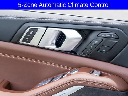 Used 2025 BMW X7 xDrive40i w/ M Sport Package AWD/4WD image 13