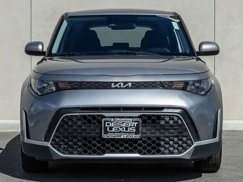 Used 2023 Kia Soul LX w/ LX Technology Package image 2