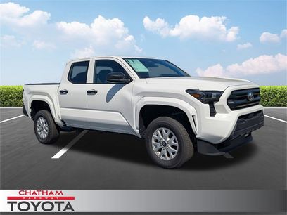New 2025 Toyota Tacoma SR