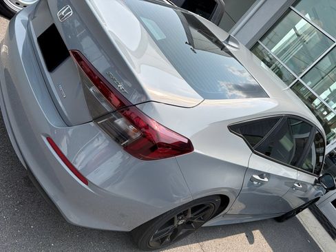Used 2025 Honda Civic Sport image 5