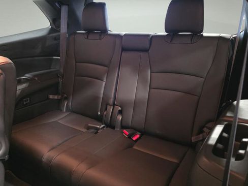 Used 2022 Honda Pilot Black Edition image 19