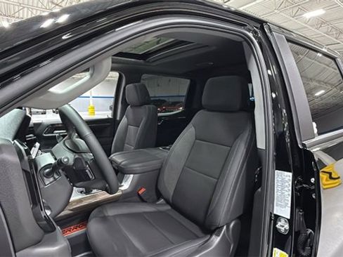 New 2025 Chevrolet Silverado 1500 RST w/ Convenience Package II image 10