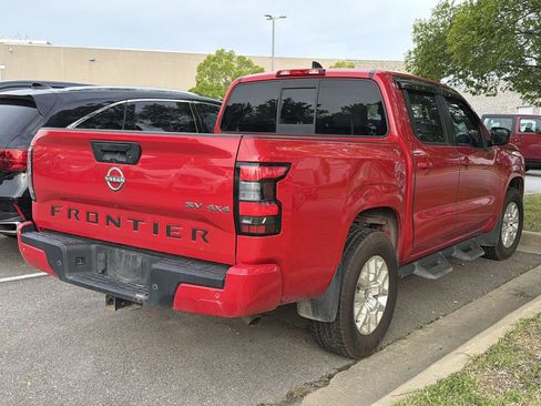 Used 2022 Nissan Frontier SV AWD/4WD image 8