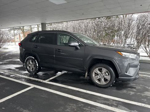 Used 2023 Toyota RAV4 XLE image 8