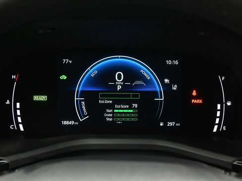 Used 2025 Toyota Camry LE FWD image 24