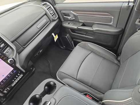 Used 2026 RAM 2500 Laramie AWD/4WD image 30