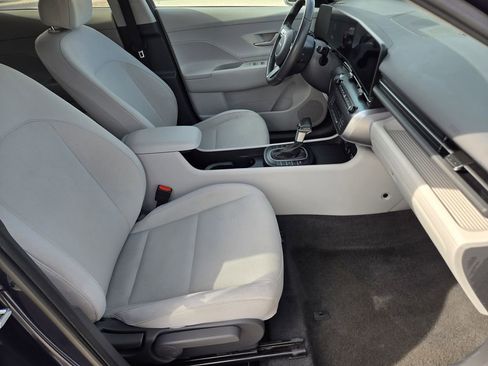 Used 2024 Hyundai Kona SEL image 14