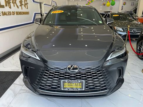 Used 2024 Lexus RX 350 AWD w/ Convenience Package image 2