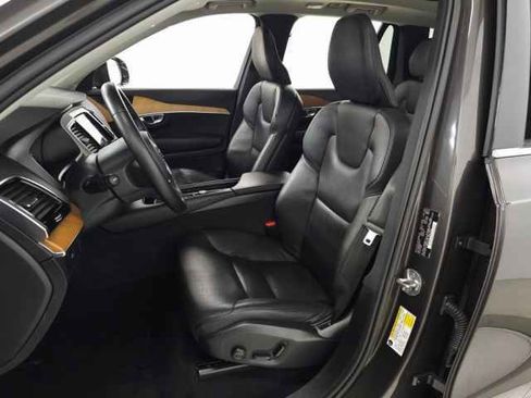 Certified 2023 Volvo XC90 B6 Plus w/ Protection Package Premier image 16