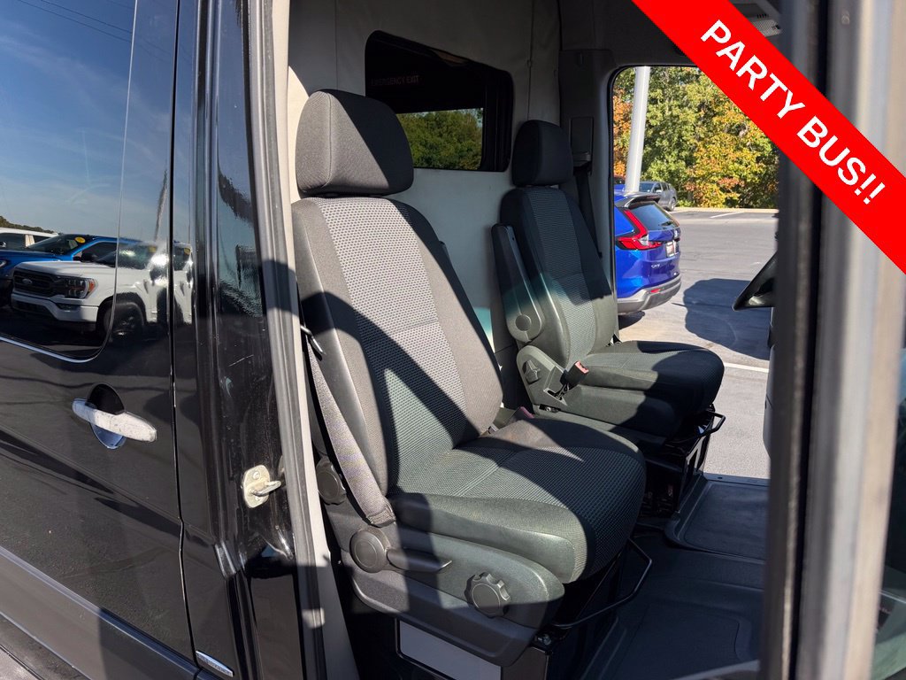 Used 2011 Mercedes-Benz Sprinter 2500 image 36