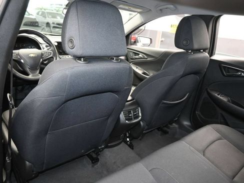 Used 2025 Chevrolet Malibu LT FWD image 33