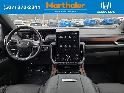 Used 2025 GMC Yukon XL Denali image 22