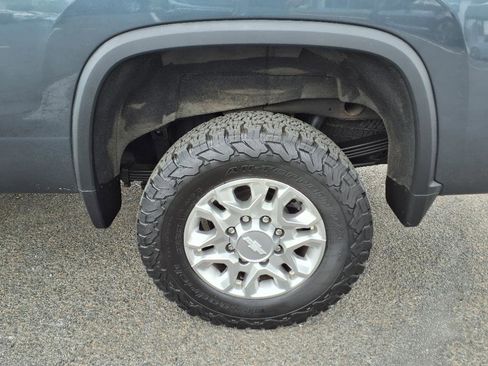 Used 2020 Chevrolet Silverado 2500 LTZ w/ LTZ Plus Package image 19