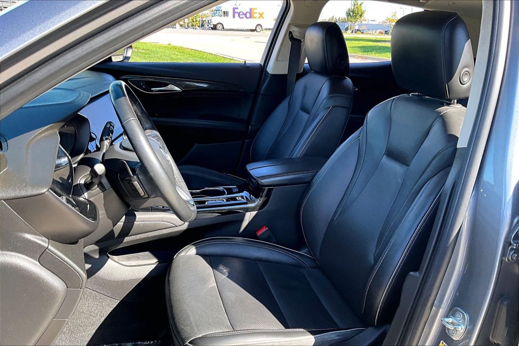Used 2021 Buick Envision Essence w/ Technology Package I AWD/4WD image 15