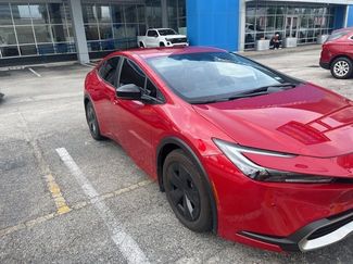 Used 2025 Toyota Prius Plug-In Hybrid video 1