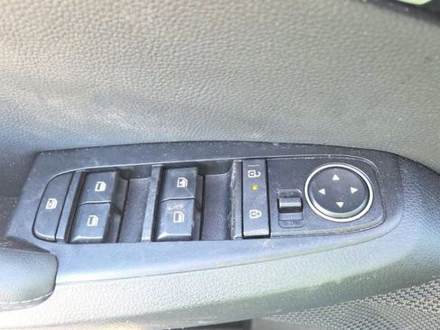 Used 2024 Kia Seltos S FWD image 21