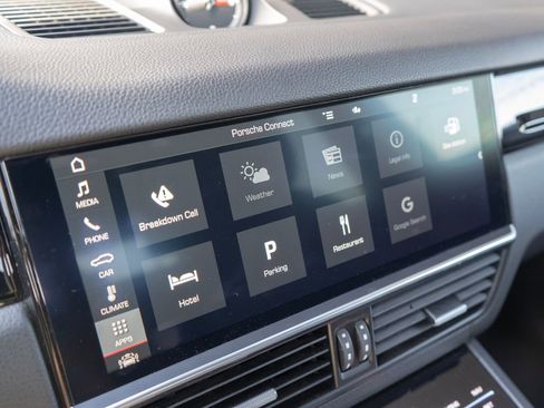 Used 2020 Porsche Cayenne AWD/4WD image 23