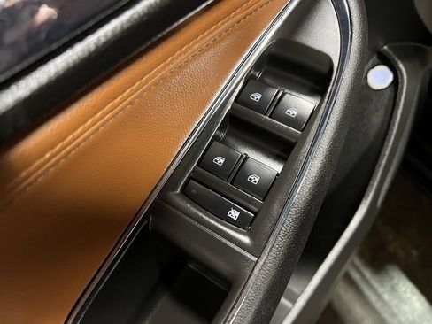 Used 2017 Chevrolet Cruze Premier image 13