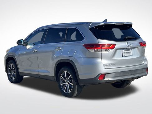 Used 2019 Toyota Highlander XLE image 34