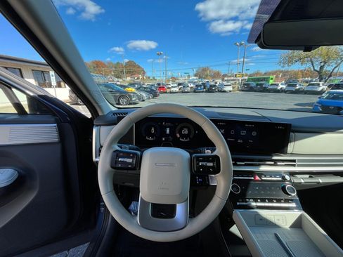 Used 2025 Hyundai Santa Fe SEL image 30