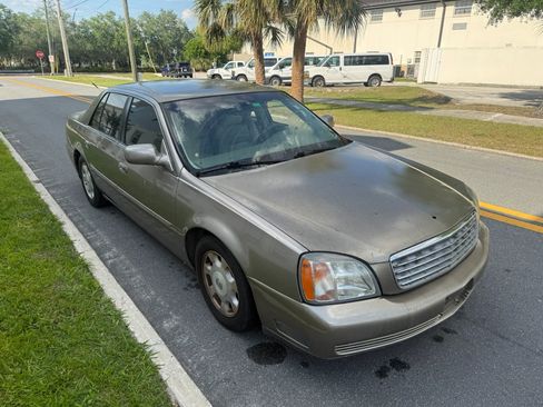 Used 2002 Cadillac De Ville w/ Comfort/Convenience Pkg FWD image 3