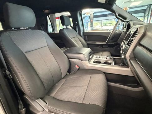 Used 2019 Ford Expedition XLT AWD/4WD image 17