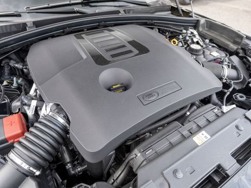 New 2026 Land Rover Range Rover Velar Dynamic SE image 23