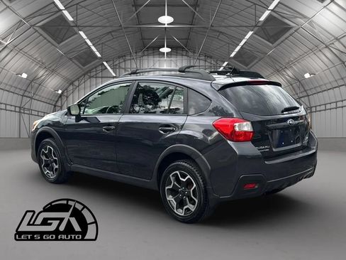 Used 2015 Subaru Crosstrek 2.0i Premium w/ Moonroof Package AWD/4WD image 5