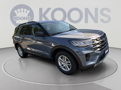 New 2026 Ford Explorer Active AWD/4WD image 2