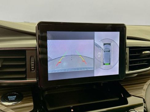 Used 2022 Ford Explorer Limited image 14