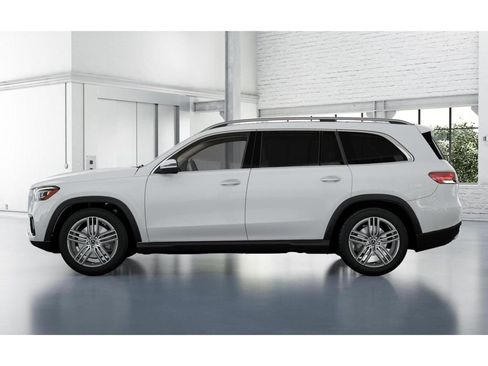 New 2026 Mercedes-Benz GLS 450 4MATIC image 34