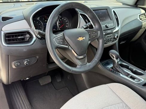 Used 2023 Chevrolet Equinox LT FWD image 11