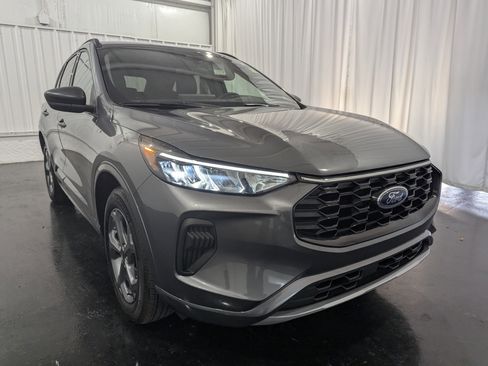 Used 2023 Ford Escape ST-Line w/ Tech Pack #1 image 5