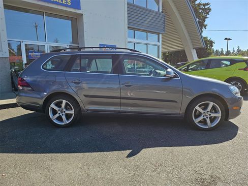 Used 2010 Volkswagen Jetta SE image 9