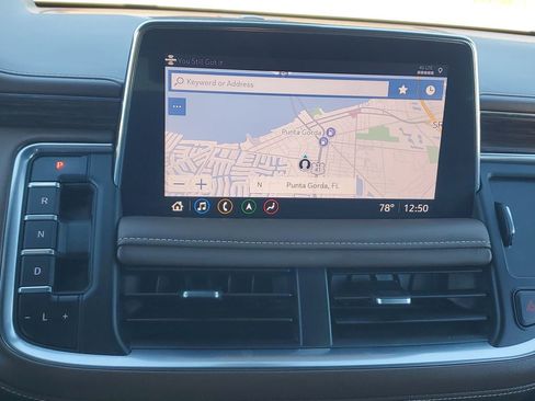 Used 2021 Chevrolet Suburban High Country image 31