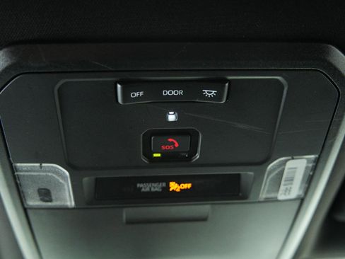 Used 2025 Toyota Tacoma SR RWD image 35