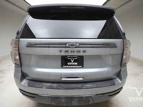 Used 2023 Chevrolet Tahoe Z71 w/ Luxury Package AWD/4WD image 3