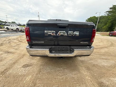 New 2026 RAM 2500 Laramie AWD/4WD image 4