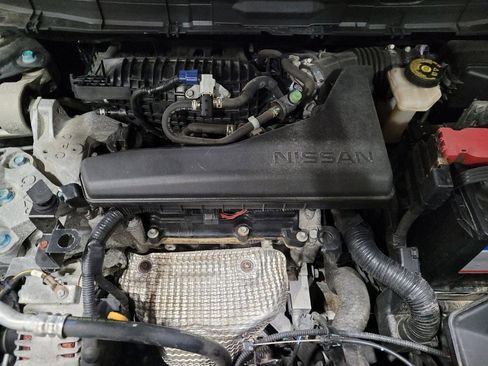 Used 2017 Nissan Rogue SV image 30