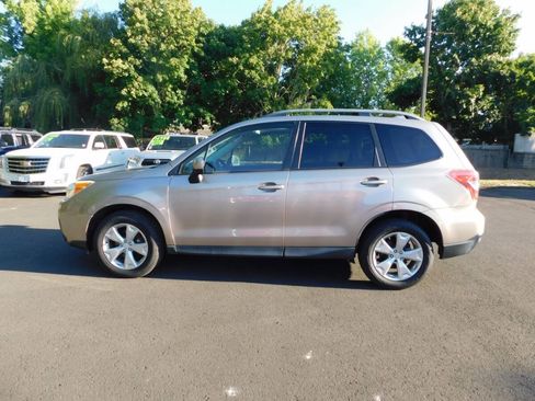 Used 2016 Subaru Forester 2.5i Premium w/ Popular Package #2 AWD/4WD image 23