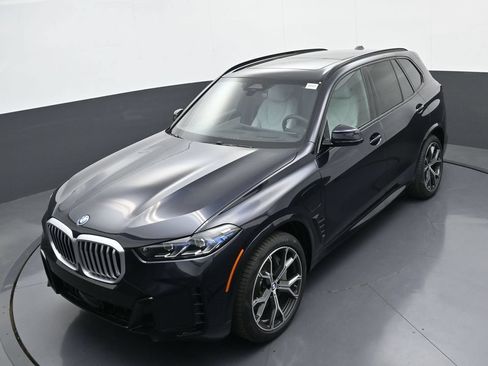 New 2026 BMW X5 xDrive50e w/ M Sport Package AWD/4WD image 32