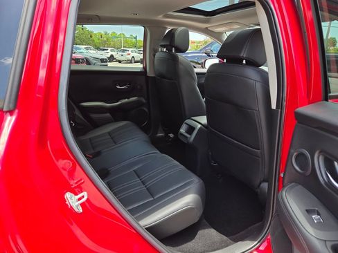 Certified 2024 Honda HR-V EX-L image 17