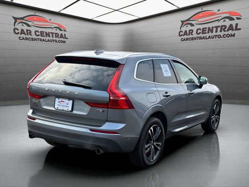 Used 2019 Volvo XC60 T5 Momentum w/ Premium Package image 5