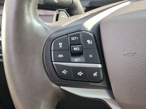 Used 2020 Ford Explorer Platinum w/ Premium Technology Package image 23